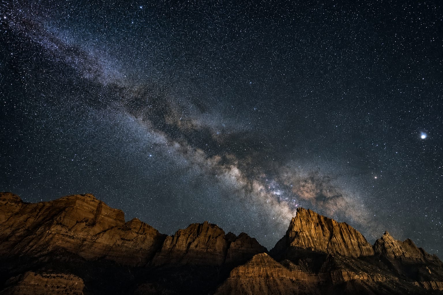 Zion Astrophotography 2026: Bortle 2 Skies, Milky Way & Z6II Settings
